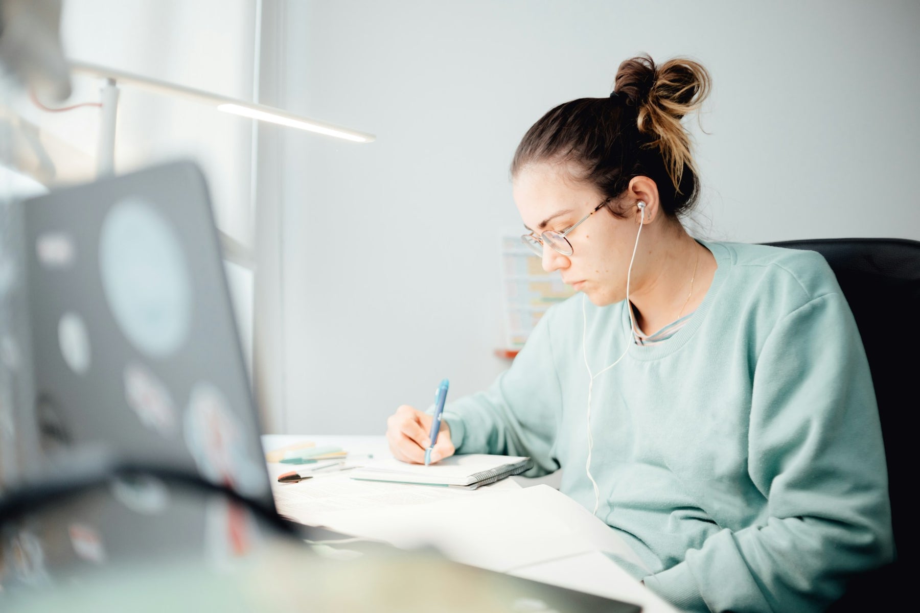 Studying Tips: How to Make a Zen Space to Keep You Focused
