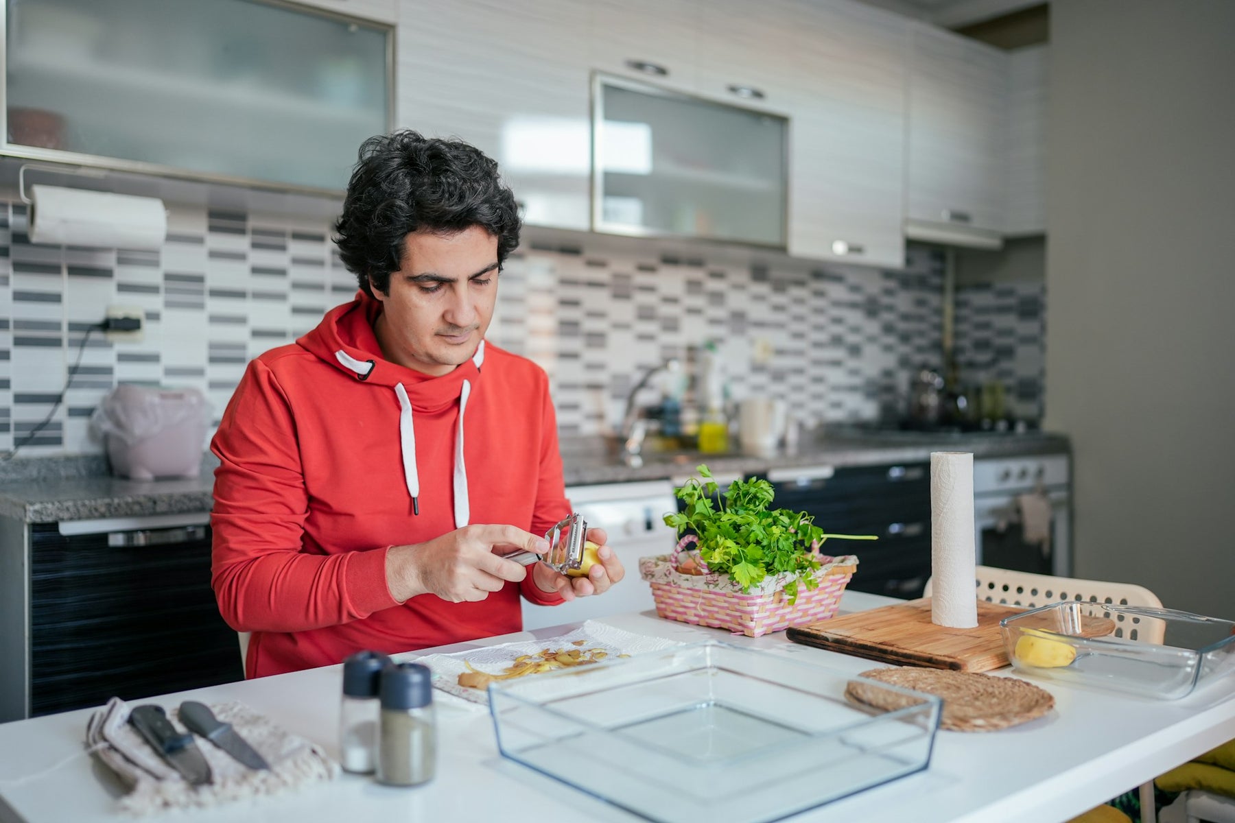 iPad Mounts for Cooking and Multitasking: Convenient Hands-Free Solutions
